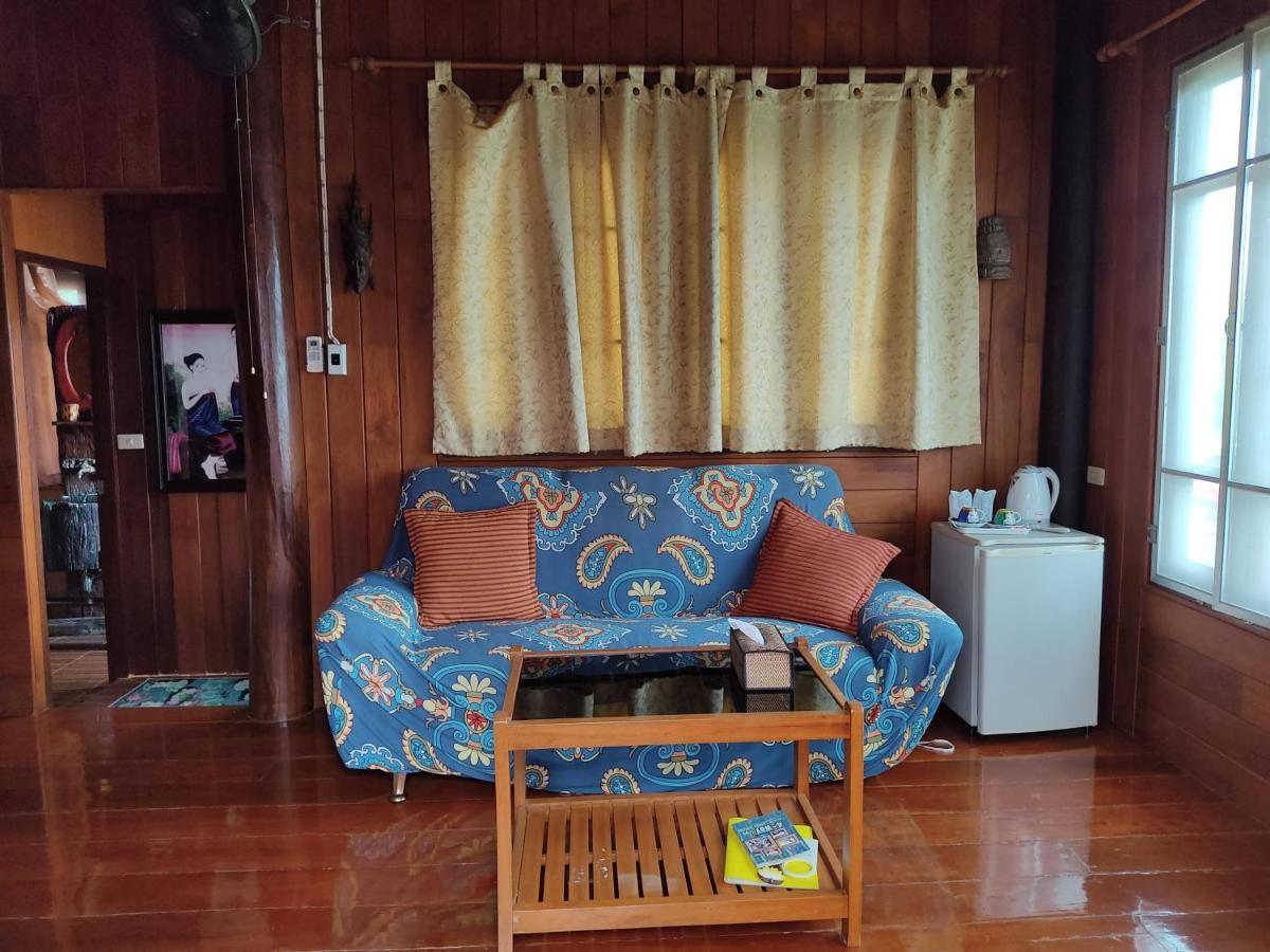 Hidden Holiday House Ban Don Faek Exterior photo