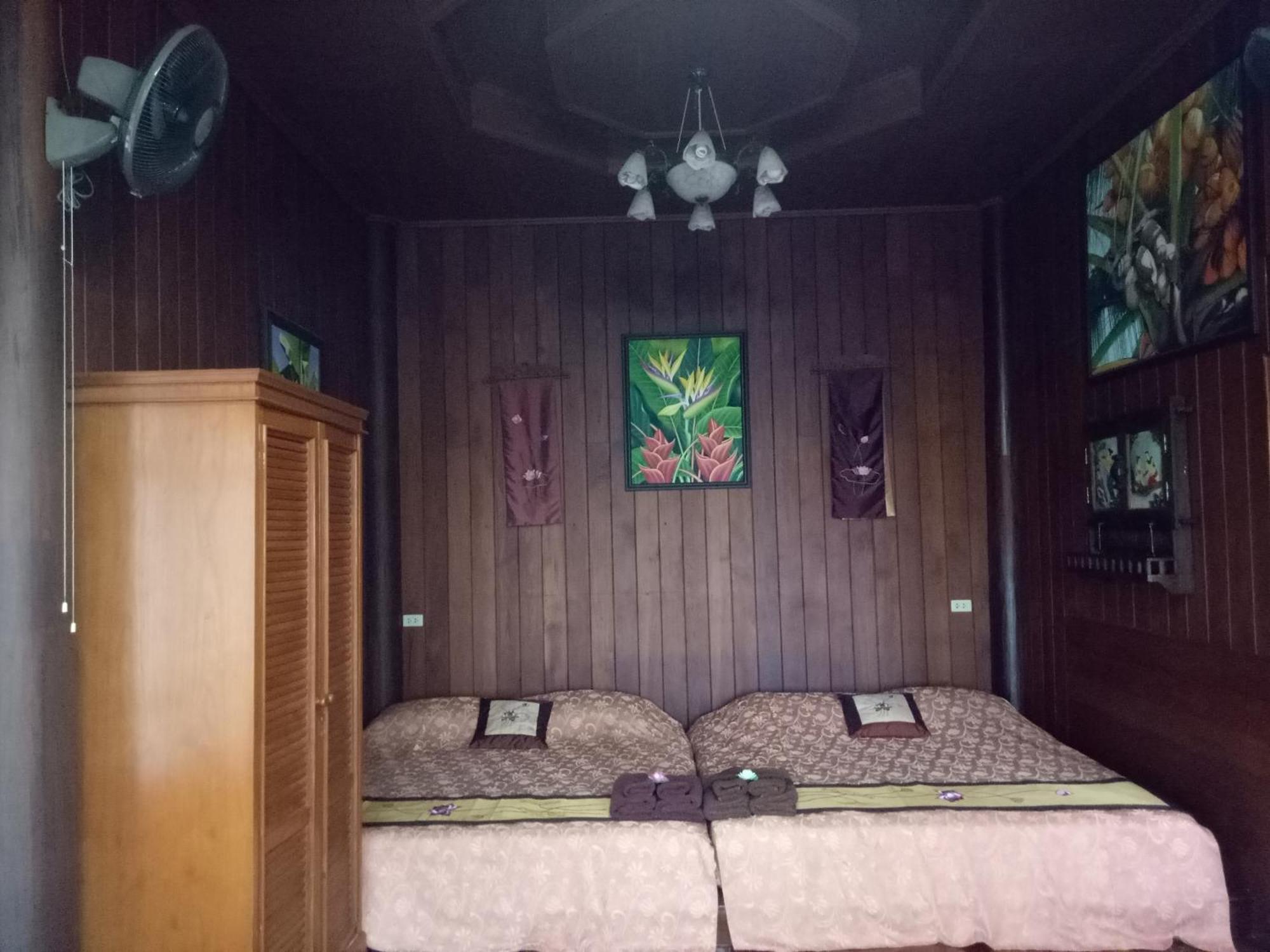 Hidden Holiday House Ban Don Faek Room photo