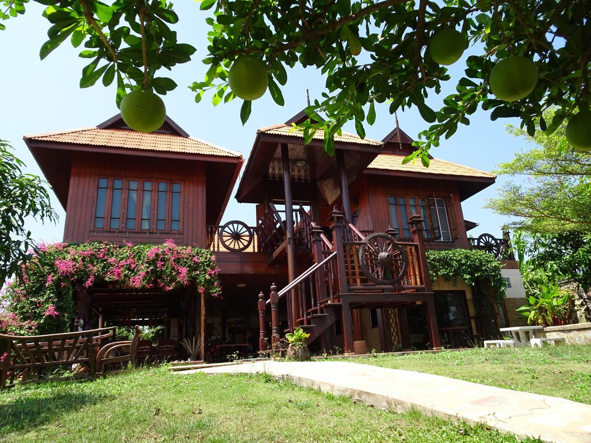 Hidden Holiday House Ban Don Faek Exterior photo